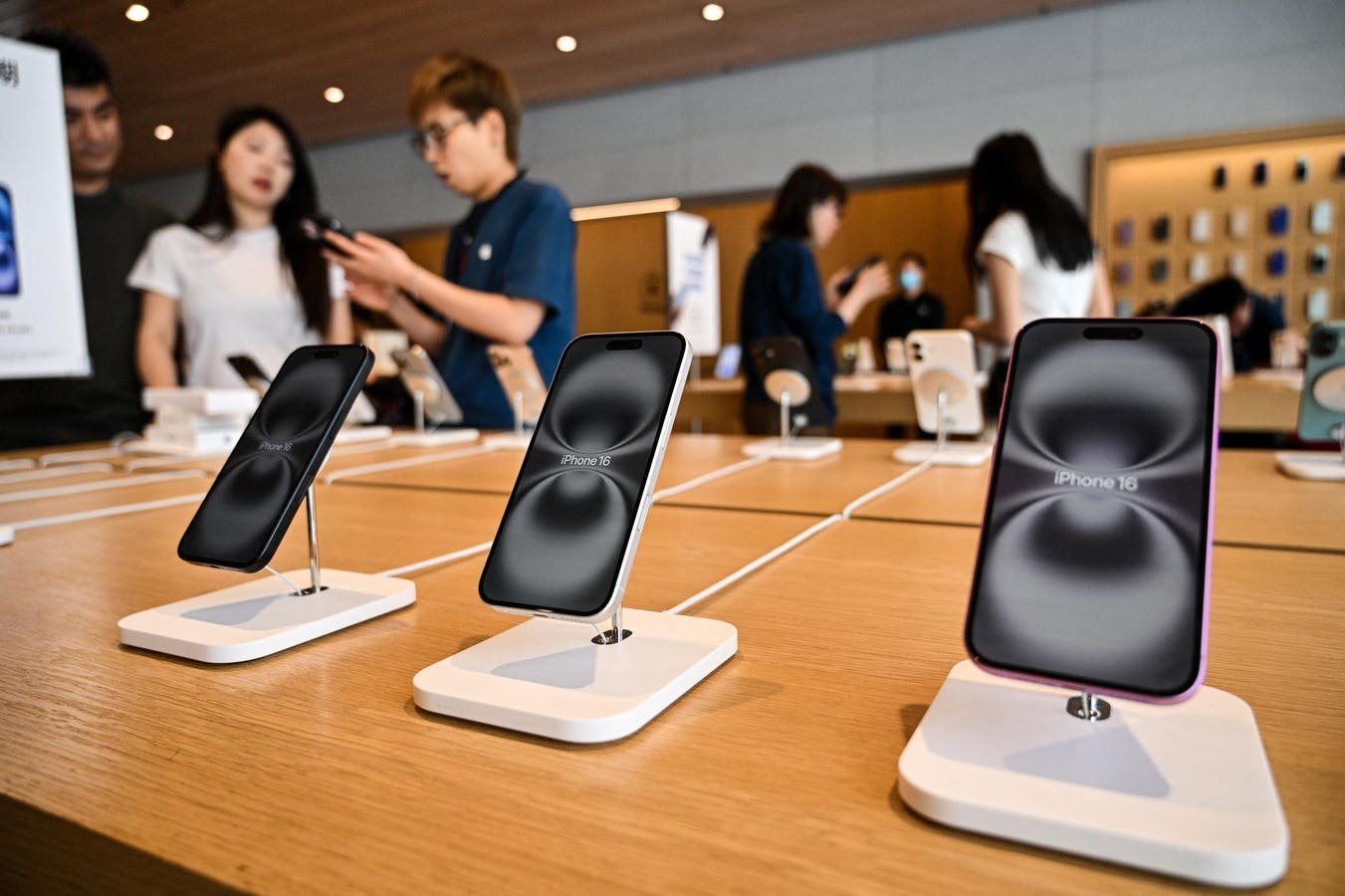 Apple Urges Installation For All Users