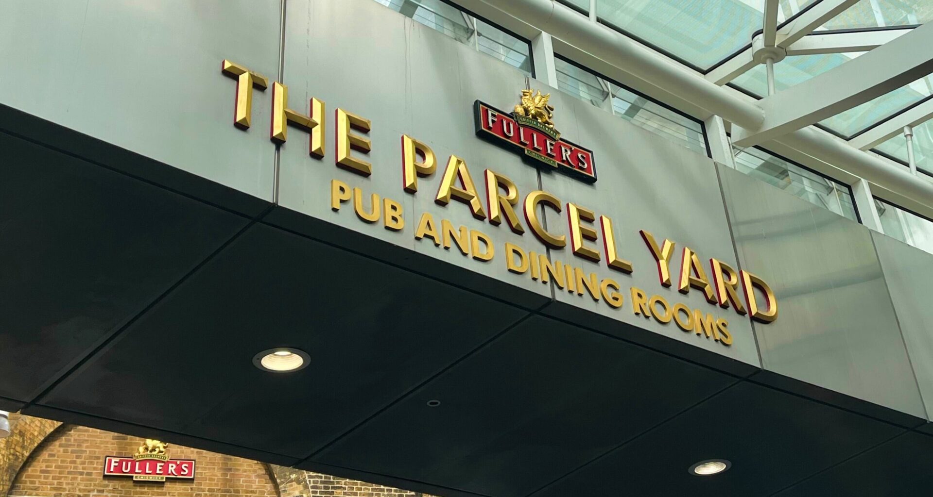 2 London Train Station Pubs Have Been Named the Best in the UK