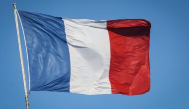 First US 'refugee scientists' to arrive in France in weeks: university