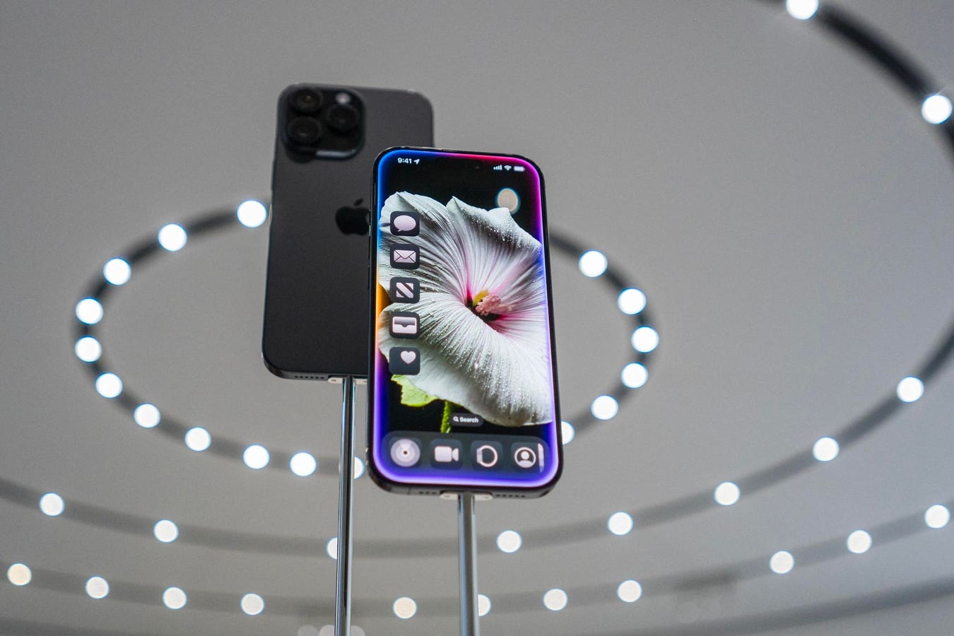New iOS 18.4.1 Warning—You Have 18 Days To Update Your iPhone