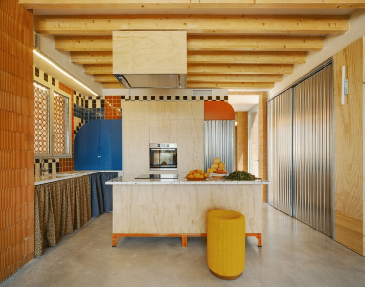 MYM House  / PASTOR Y GONZÁLEZ arquitectos - Interior Photography, Kitchen, Wood, Countertop, Chair, Beam