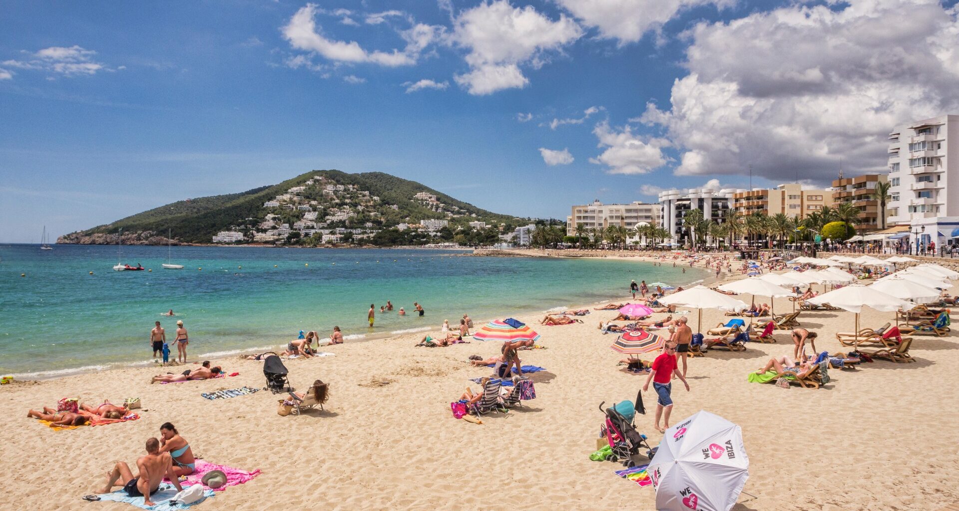 Ryanair launches 'big sale' with bargain flights to top destinations including Spain, Croatia, Greece & Malta from €15