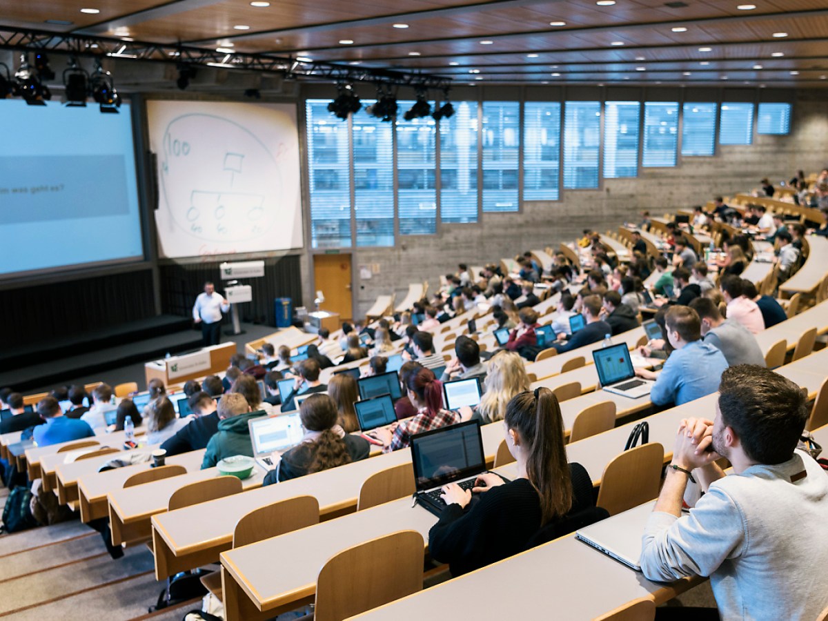 Swiss costs would triple to join EU education programme