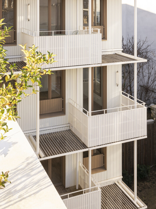 Saint-Denis 44 Housing Units / DREAM - Image 3 of 22