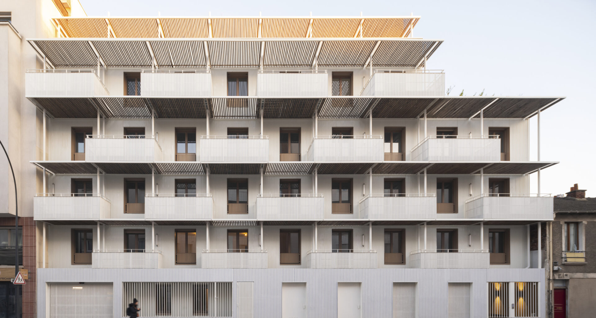 Saint-Denis 44 Housing Units / DREAM