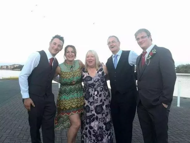 Mike Wake with his wife, Glenda, and their three children, Hannah, Ben and Kyle
