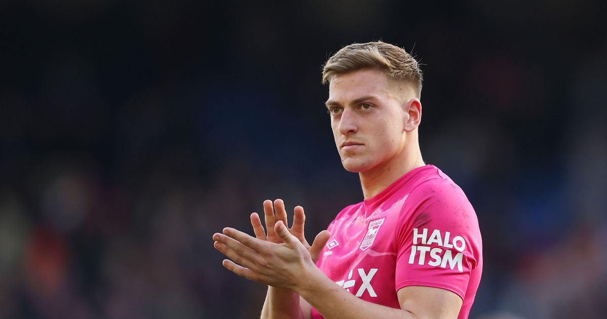 Manchester United transfer target Liam Delap's future takes new twist after Kieran McKenna reveal