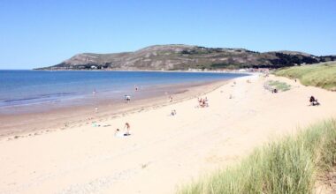 The North Wales seaside town with a secret beach tourists don’t know about