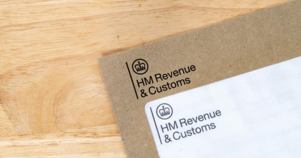 HMRC sending envelopes containing free £3,000 to state pensioners