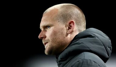 Liam Manning explains Saturday plan as top six rivals could secure Bristol City's play-off spot