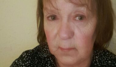 Mum 'really upset' after Manchester theatre calls her as she headed to show