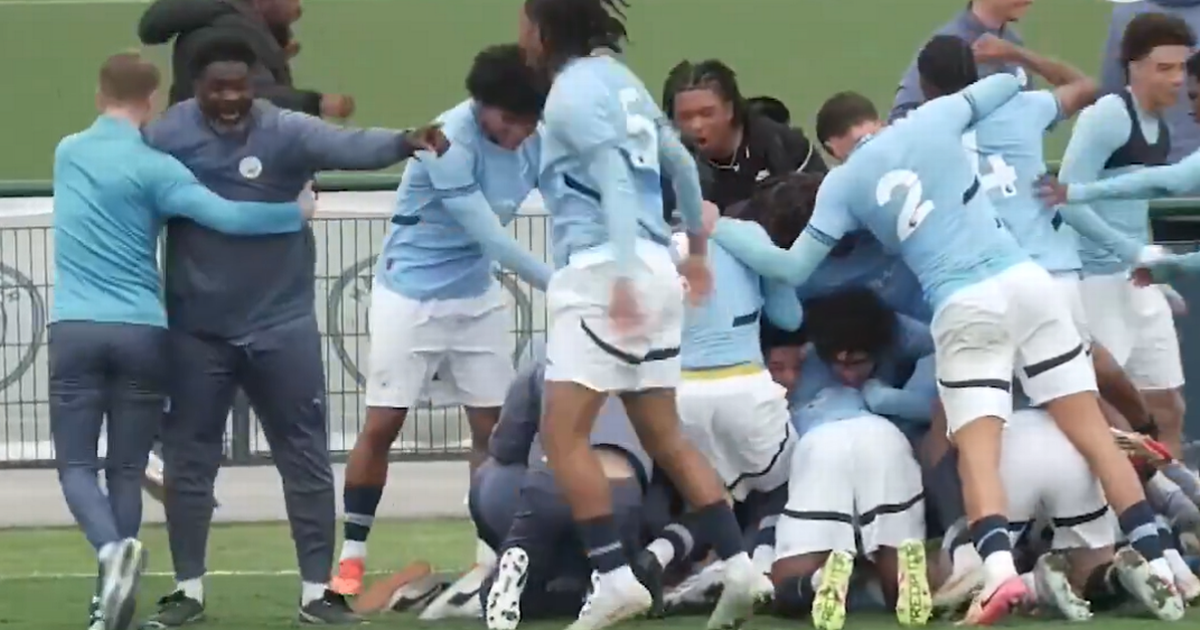 Kolo Toure leads pile-on as Man City secure another title to break Manchester United hearts
