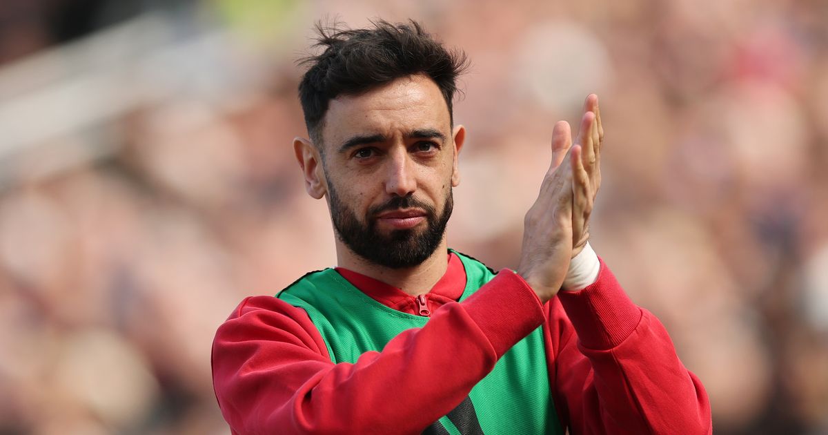 Manchester United sent Bruno Fernandes warning as pundits all make same Bournemouth prediction