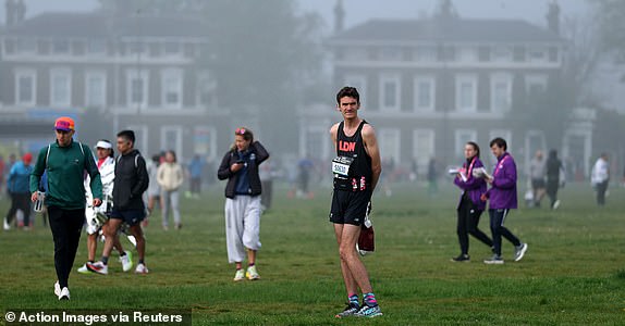 Athletics - London Marathon - London, Britain - April 27, 2025 Participants in Blackheath ahead of the London Marathon Action Images via Reuters/John Sibley