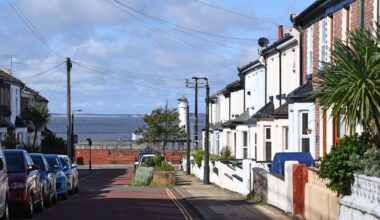 'Groups of youths targeting homes' in seaside resort