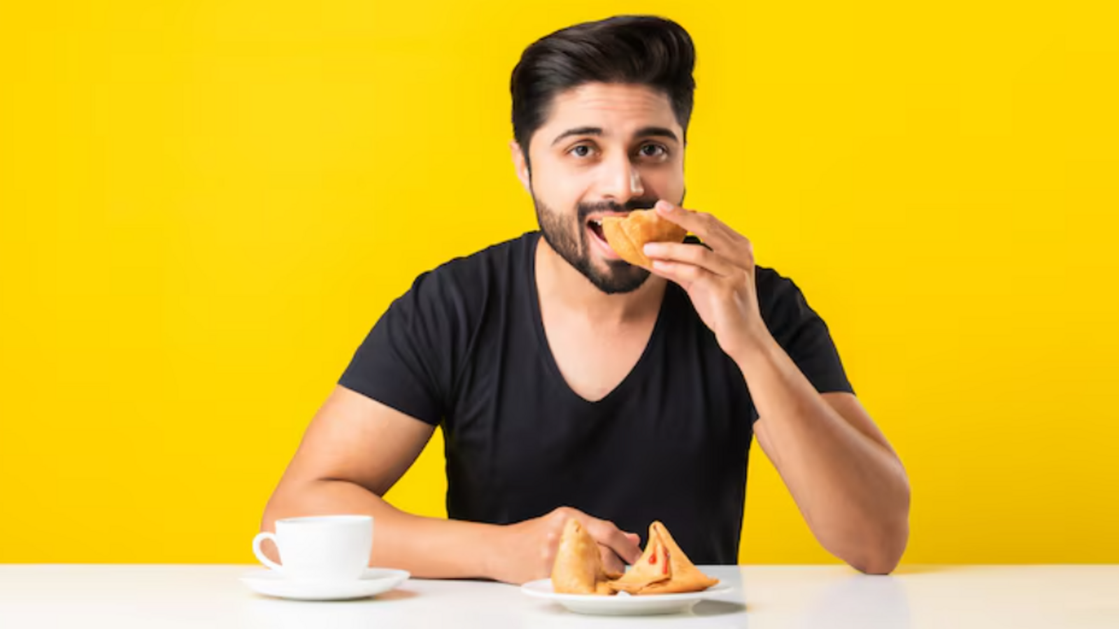 Fitness coach says 'rewarding weight loss with food is like rewarding sobriety with alcohol'; shares his top cheat codes | Health