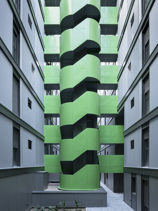 116 Public Housing Units in Madrid / UNIA ARQUITECTOS + FAU ARQUITECTOS - Image 5 of 16