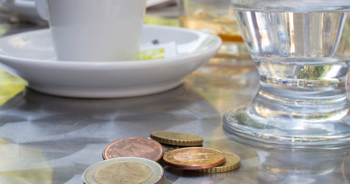Mum left in "shock" after receiving bill for family meal in Tenerife