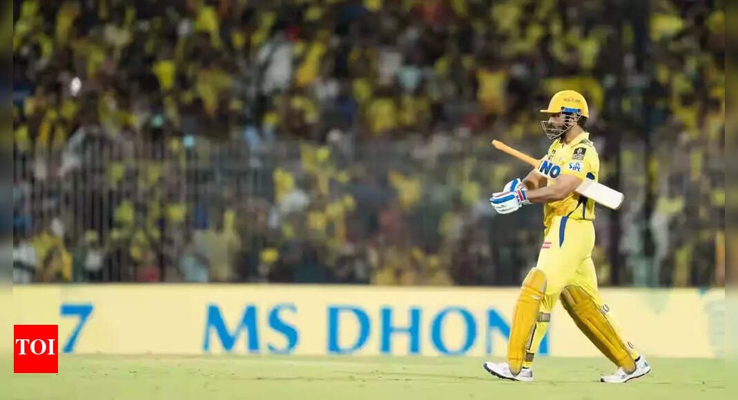MS Dhoni hits six; Jadeja catches: What happened - Watch | Cricket News