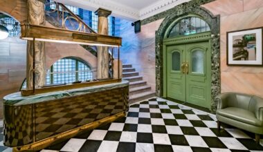 The Grade II-listed Manchester hotel steeped in history that's just been given 'huge honour'