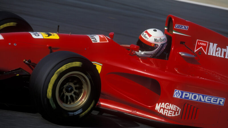 Nicola Larini in the 1994 Pacific Grand Prix in Aida