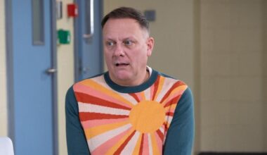 Sean's act against dying woman in Coronation Street as he pledges to save Dylan | Soaps