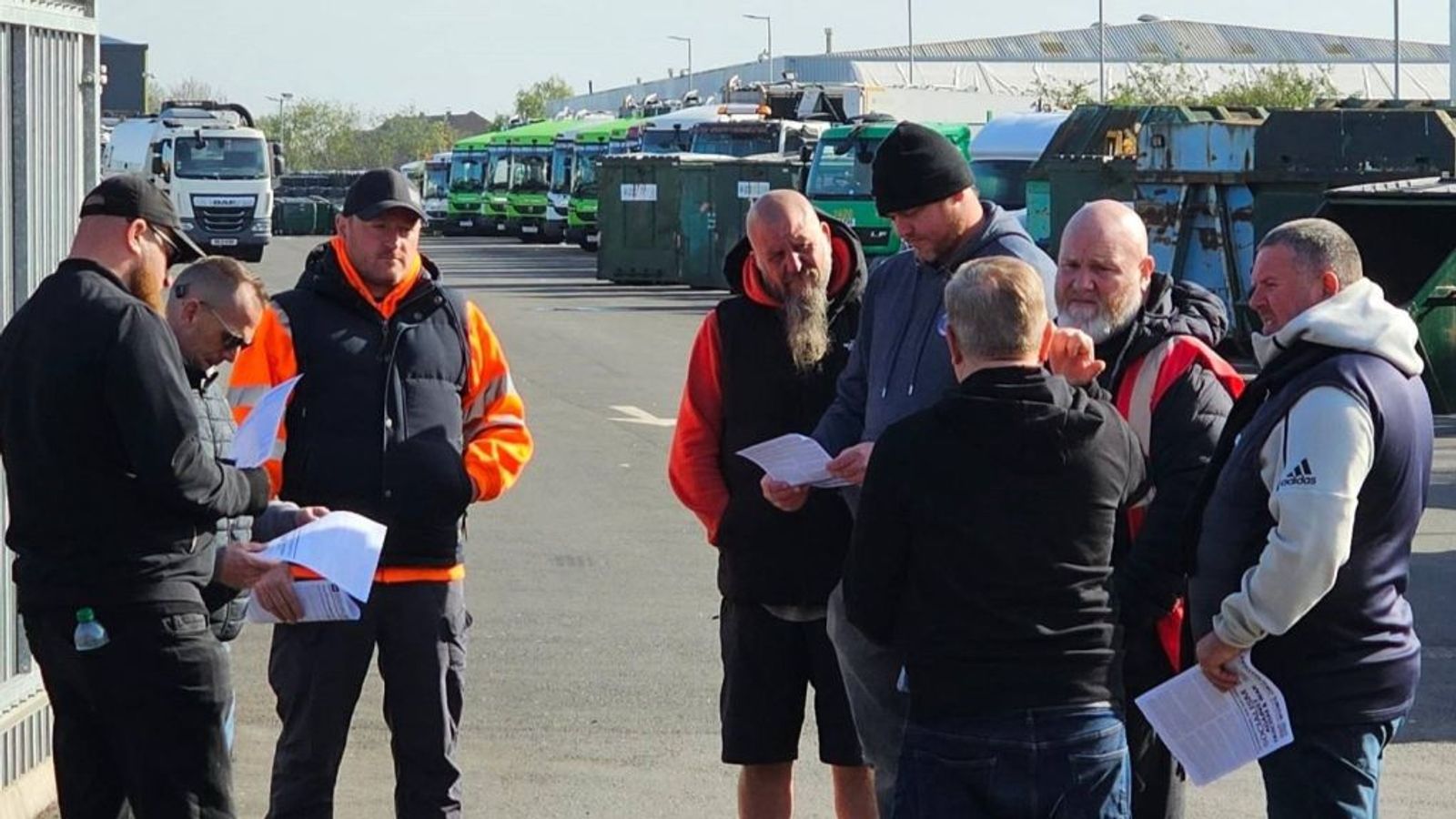 Birmingham bin workers discuss way forward in their fight as strike enters seventh week