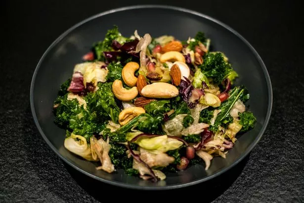 Crispy kale sald