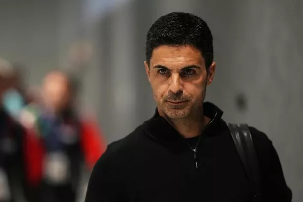 Mikel Arteta looks on against Real Madrid