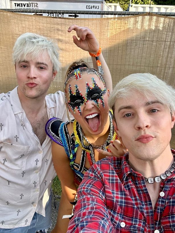 JoJo Siwa swears she doesn't know who Jedward are despite meeting them last year