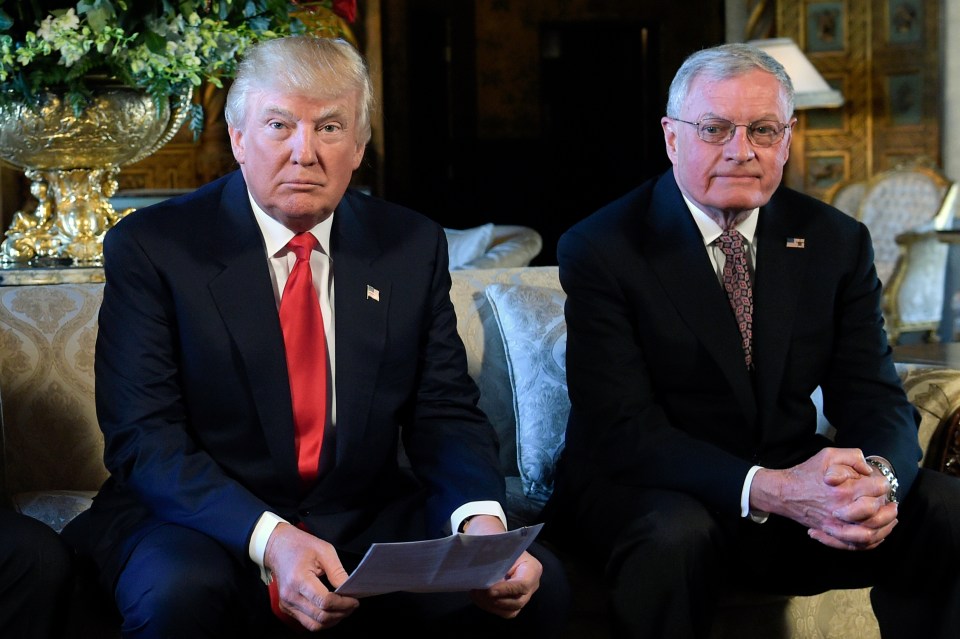 President Donald Trump and Lt. Gen. Keith Kellogg sitting together.