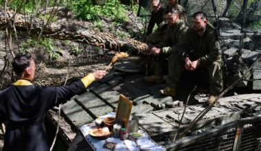 ‘Easter truce’ in Russia’s Ukraine war marked by accusations of violations | Russia-Ukraine war News