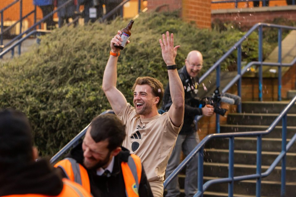 Patrick Bamford celebrates Leeds United's promotion.