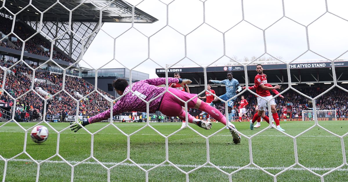 Andy’s Player Ratings: Bristol City 2-1 Sunderland — Ten man Mackems lose out