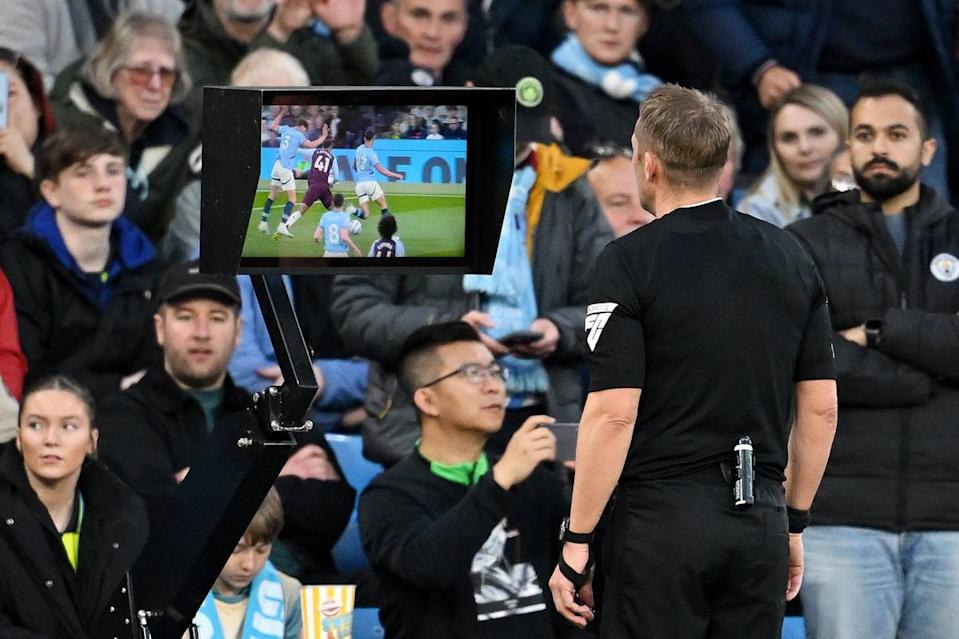 Craig Pawson overturned his decision following a VAR review. Image: Getty