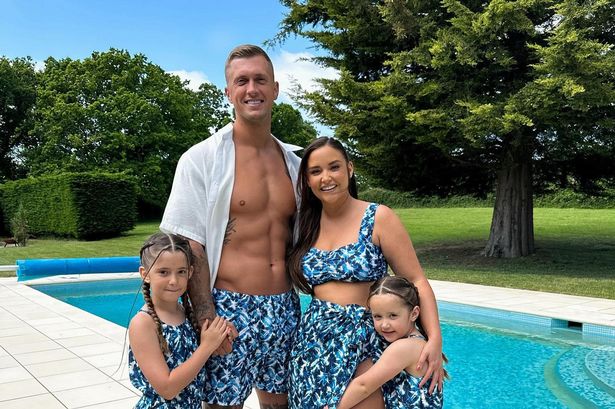 Jac Jossa and family in sunny holiday snap