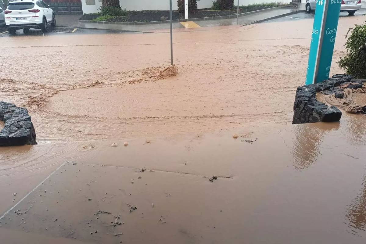Canarian Weekly - State of Emergency declared in Lanzarote due to widespread flooding