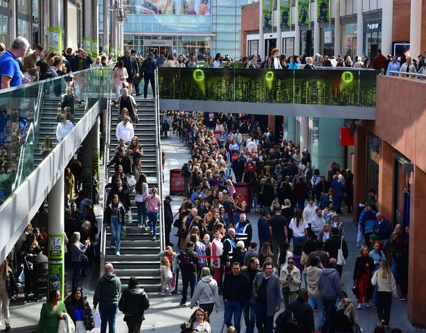 Queues in Liverpool ONE