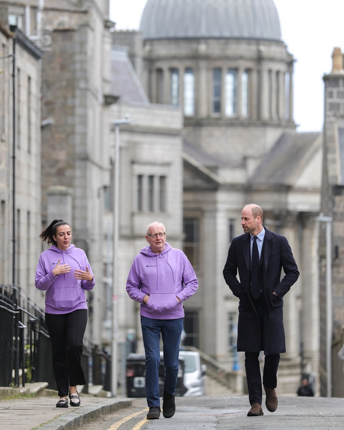 Prince WIlliam is given a tour of Aberdeen by former Big Issue vendor Angus