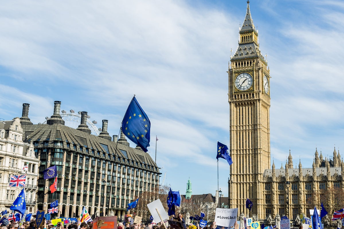 MPs call for youth visa scheme to create closer relationship with EU post-Brexit