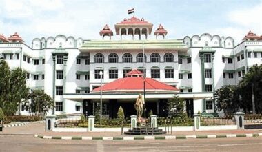 Re-Employment Of Faculty Retiring Mid-Academic Year Is Mandatory, But Disciplinary Proceedings & 'No Work, No Pay' Deny It : Madras HC