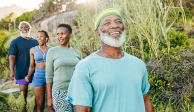 NHS advice on how walking this one way can boost heart | Personal Finance | Finance