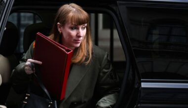 Angela Rayner'under pressure to hand back £10k from union behind Birmingham bin strike | UK | News