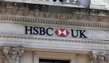 HSBC to roll out biggest banking app overhaul in 13 years | Personal Finance | Finance