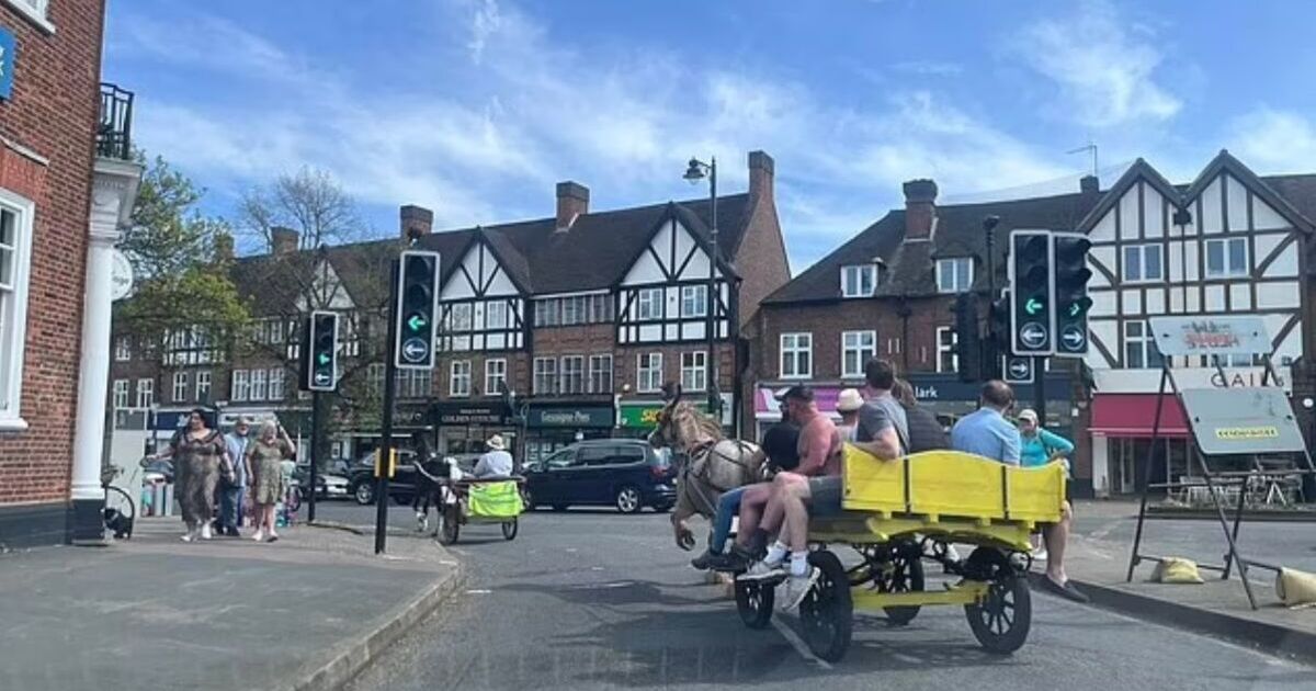 Travellers cause total carnage in posh UK village loved by footballers | UK | News