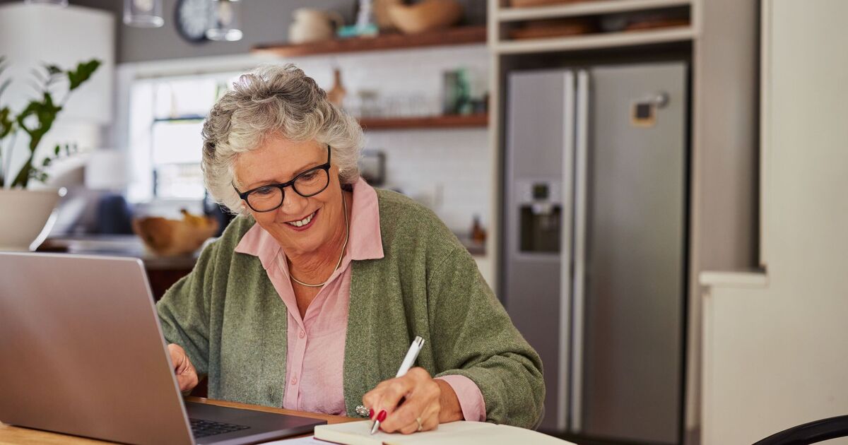 HMRC urges pension savers to look out for letter with payout 'most won't claim' | Personal Finance | Finance