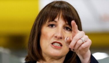 Rachel Reeves humiliated as survey shows Brits 'reject her pension gamble!' | Personal Finance | Finance