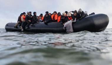 POLL: Do you trust that France will stop the boats? | World | News