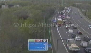 M1 traffic: Major motorway completely shut by police after serious incident | UK | News