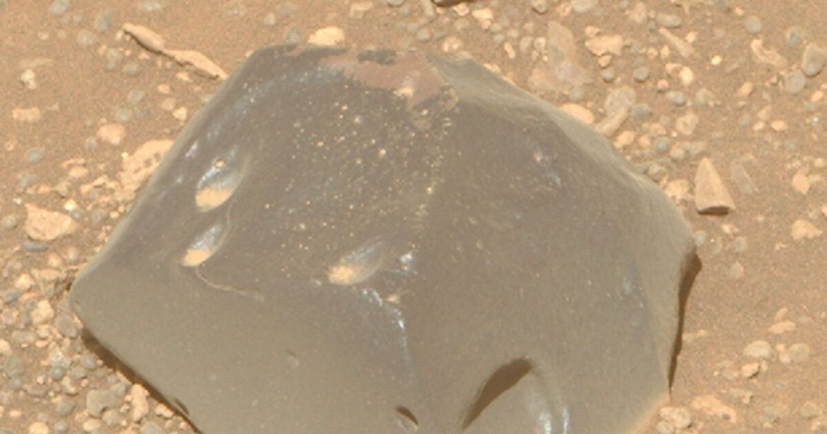 NASA scientists left baffled by eerie 'Skull Hill' on Mars | Science | News